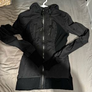 Size 4 lululemon zip up
